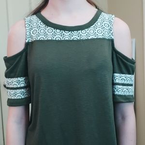 Girl's cold shoulder boutique shirt.